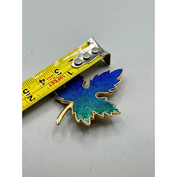 Blue and Green Maple Leaf Pin Brooch Enamel Over Gold Tone Colorful Ombre Pin - Picture 6 of 6